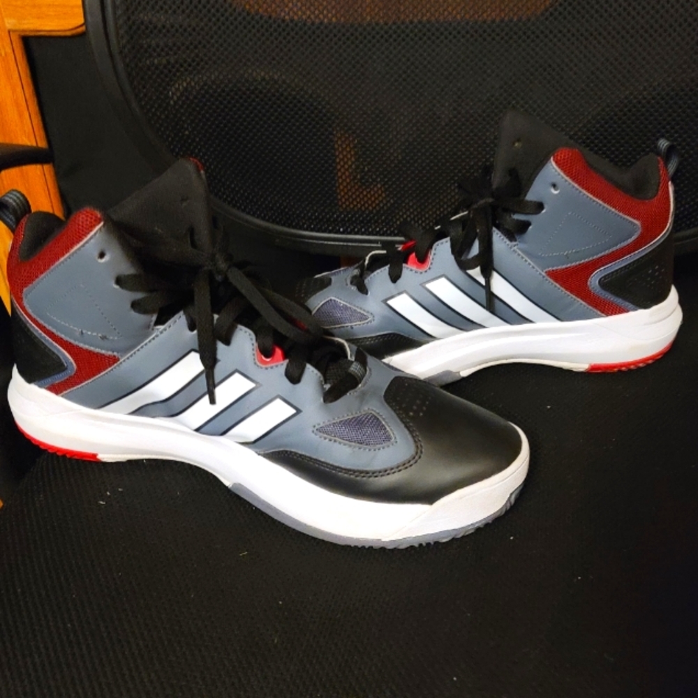 Adidas Pro Vision Men's basketball shoes